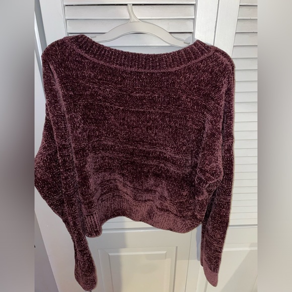 So Goods For Life - Women’s Cropped V-Neck Sweater - Picture 2 of 3